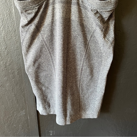 Athleta Seamless Tank - Picture 8 of 9